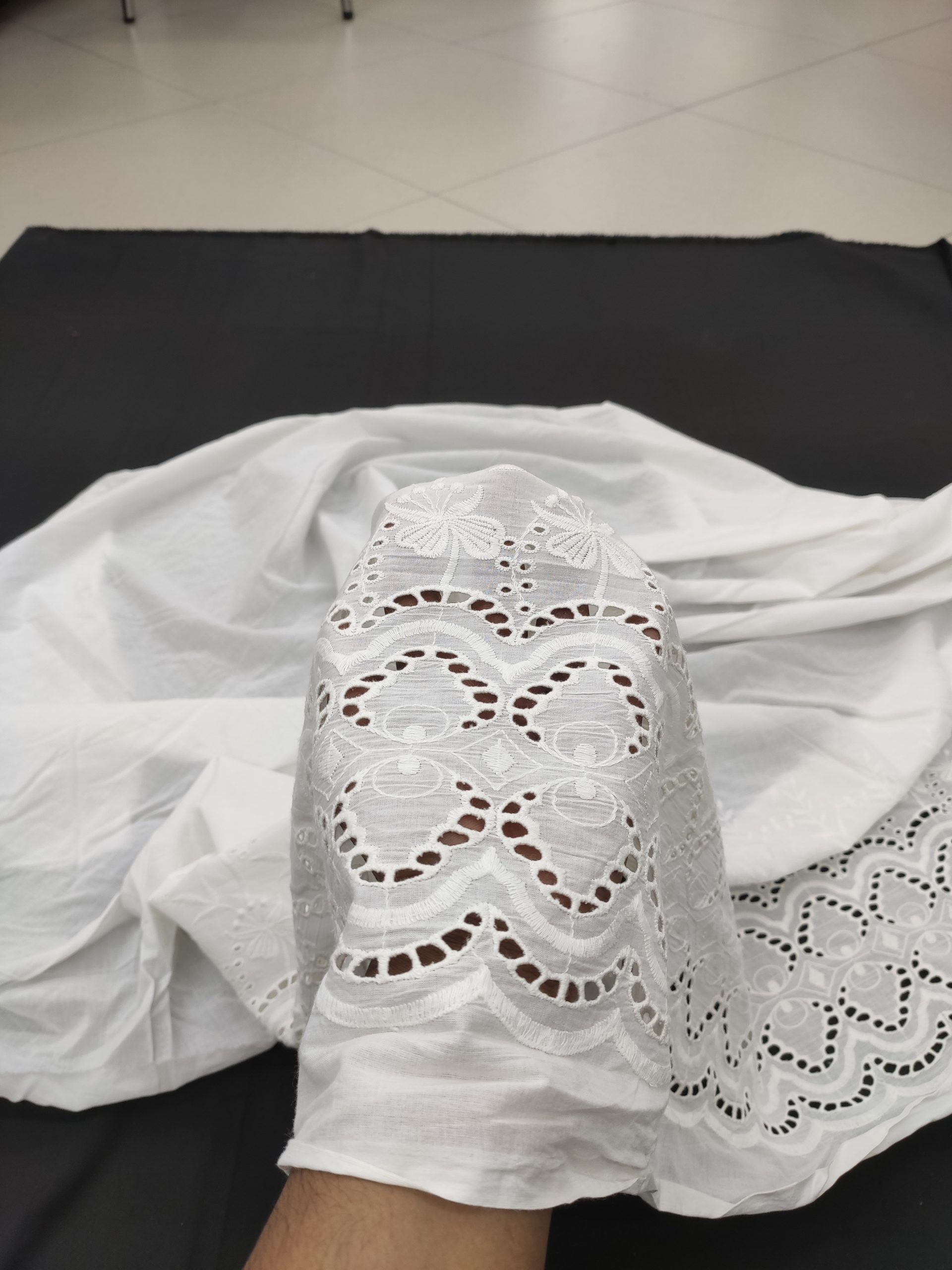 White Color RFD Cotton Hakoba Fabric For Women's Top