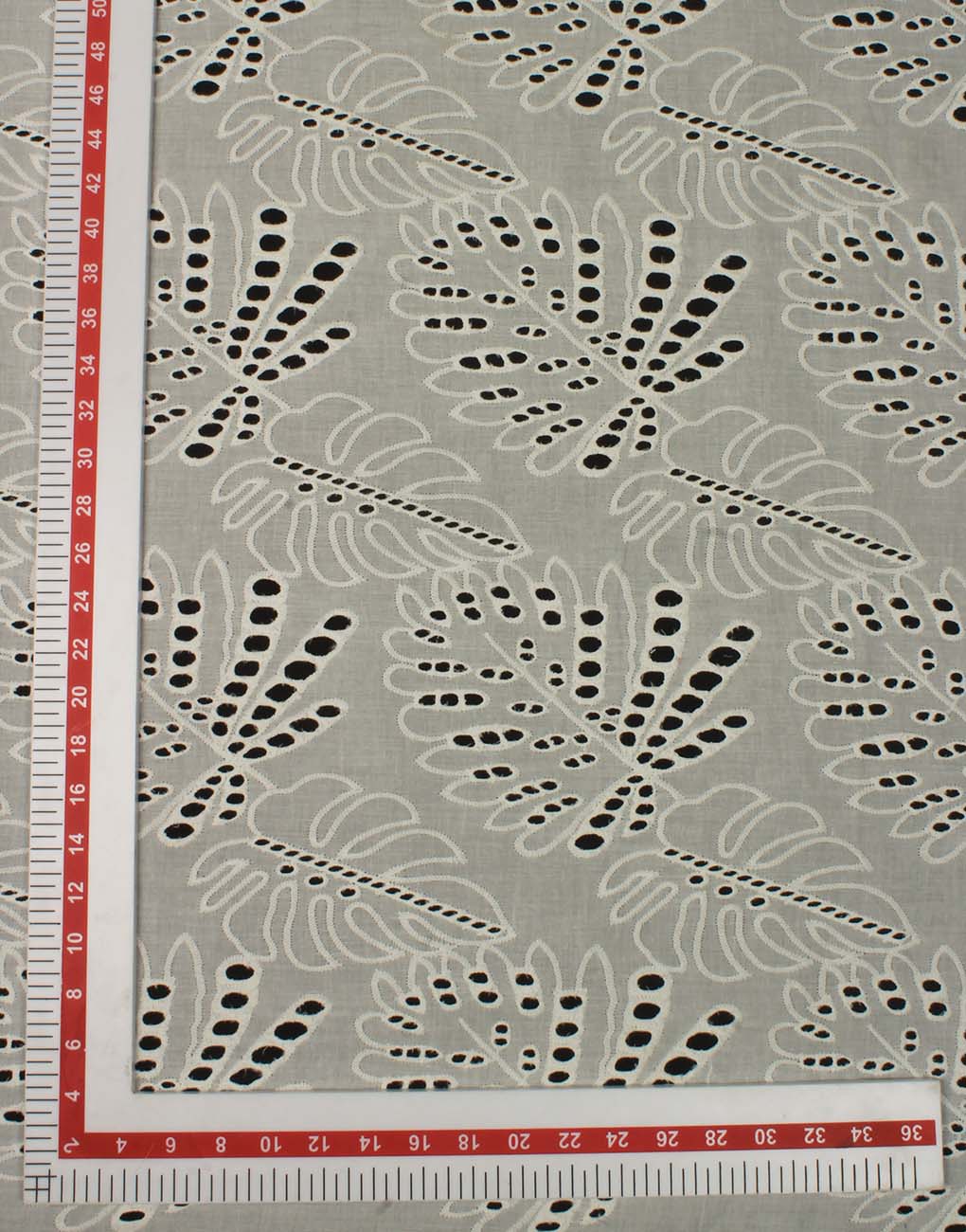 White Cotton Hakoba – Big Leaf Embroidery - Image 2
